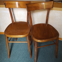 Sedie nuove in legno