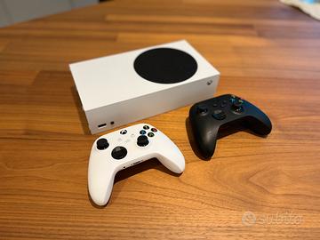 Xbox series s + 2 joystick