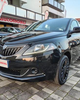 LANCIA Ypsilon 1.0 70cv 5 porte Hybrid ORO