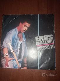 Dischi 45 giri in vinile usati degli anni '80