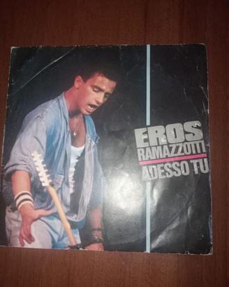 Dischi 45 giri in vinile usati degli anni '80