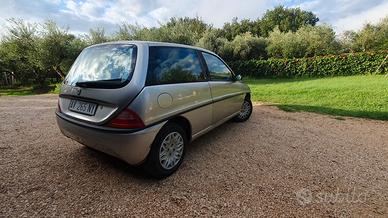 Lancia Y neopatentati