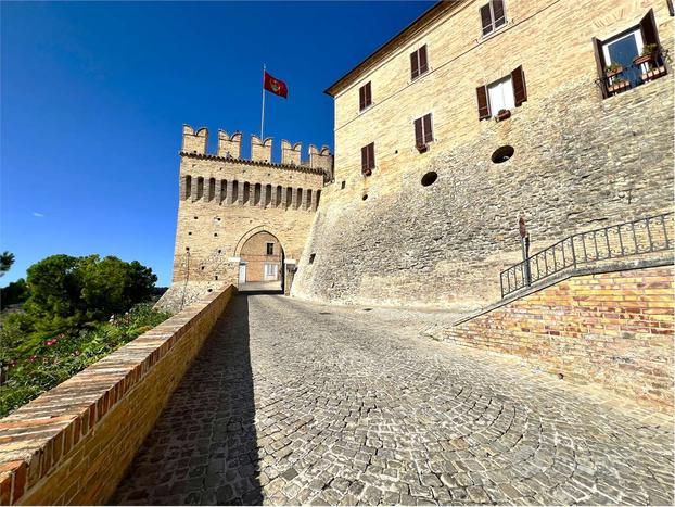 APPARTAMENTO nel CENTRO STORICO DI LAPEDONA