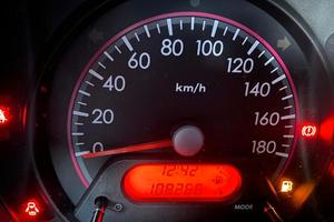 Nissan pixo gas/ benzina