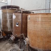 Contenitori in vetroresina