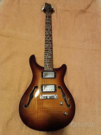 chitarra elettrica semiacustica 