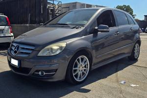 MERCEDES-BENZ B 200 CDI Sport