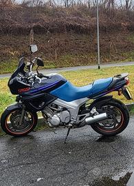 Moto Yamaha 850 in condizioni perfette