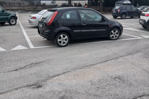 Ford Fiesta 2006,1600 turbo diesel 90 cavalli,2550