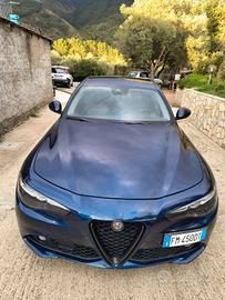 Alfa Romeo Giulia 2.2 150cv