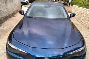 Alfa Romeo Giulia 2.2 150cv
