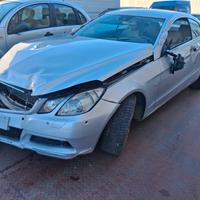 Mercedes classe E C207 anno 2010 ricambi usati