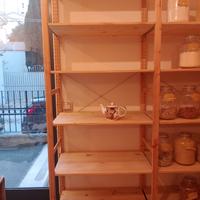 Scaffale in legno