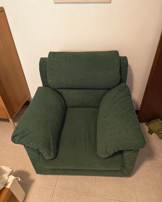 Divano verde.