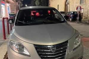 Lancia Ypsilon 1,3 mjt anno 2014