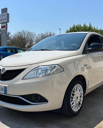LANCIA Ypsilon 1.2 69 CV 5p. GPL Ecochic Gold