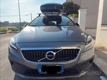Volvo v40 cross country