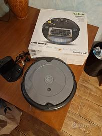 robot aspirapolvere Romba 697