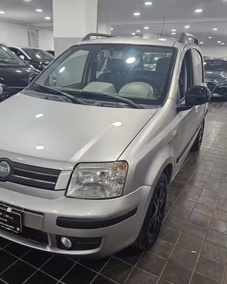NUOVA FIAT PANDA EMOTION 1.2 BENZ 60CV - AUTO COME