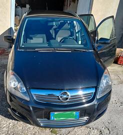 opel zafira blu monovolume