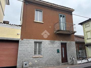 CASA SEMINDIPENDENTE A BELGIOIOSO