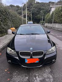 BMW 320 d Turing 180 CV automatico sequenziale 