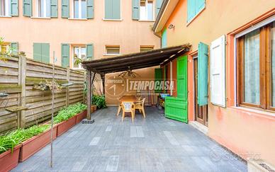 Centro Storico di Correggio - Intero Stabile con P