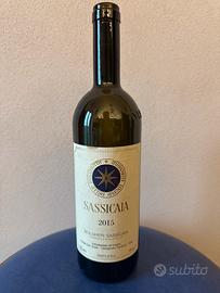 Bottiglia vuota, vino rosso Sassicaia 20 15