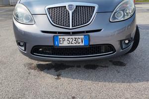 Lancia Ypsilon 1.2 69 CV 5 porte S&S Silver