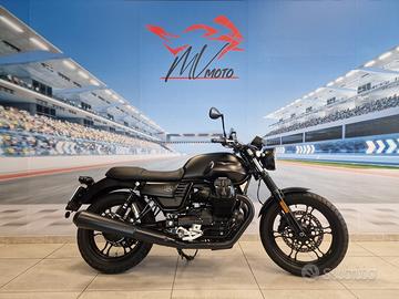 Moto Guzzi V7 III "STONE" - 11/2020 - Km 8800 -