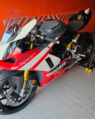 Ducati Panigale V2 Superquadro Final Edition