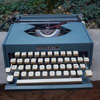 macchina da scrivere "antares lisa30"  anni 70 