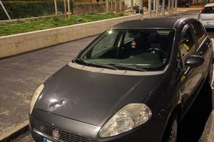 Fiat punto 1.2 benzina con motore da rivedere