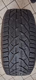4 gomme invernali 225/45 R17 Taurus come nuove
