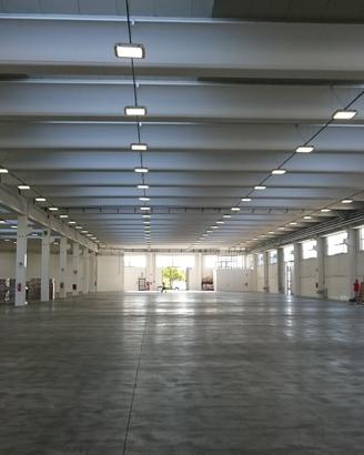 Capannone di 5500 e scoperto di pari metratura