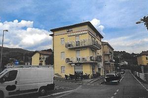 Immobile in asta di 136 m² con 3 locali e box auto