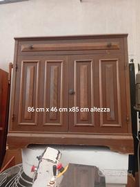 credenza media in legno
