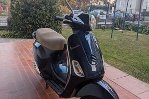 Vespa LX 150