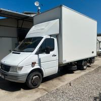 Furgone Mercedes Benz 412 DT