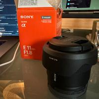 Sony SEL11F18 – Obiettivo  11 mm F1.8 per APS-C