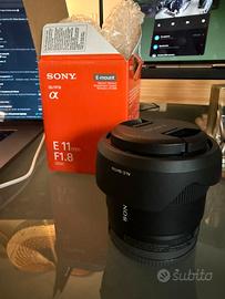 Sony SEL11F18 – Obiettivo  11 mm F1.8 per APS-C