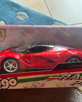 Ferrari 1/18