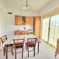 2 LOCALI A DIANO MARINA