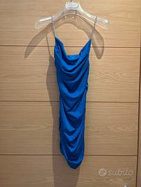 Vestito blu con spalline in strass