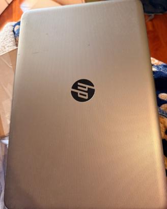Notebook HP 15,6" - AMD Quad-Core A8 / 8 GB RAM / 