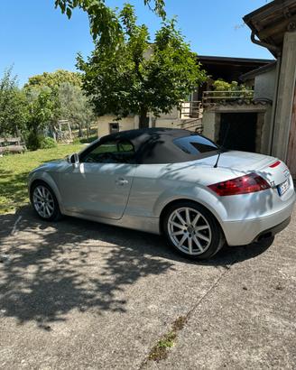 Audi TT Cabrio/Roadster 2.0 Tfsi UNIPRO
