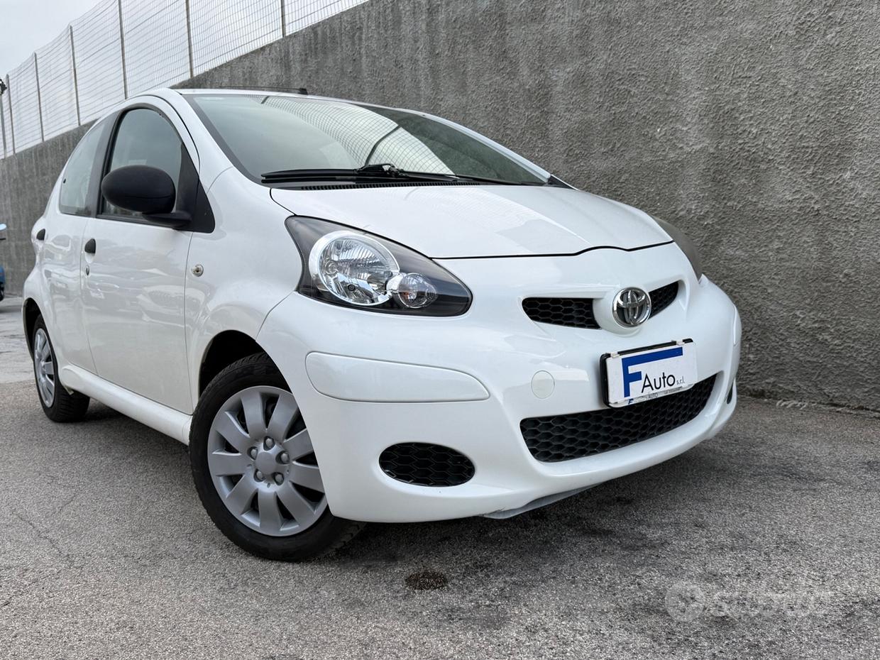 TOYOTA Aygo 1ª serie