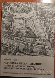 All'ombra della Piramide