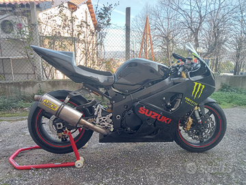 GSX-R 750 pronto pista