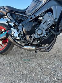 scarico dominator per yamaha mt 09 2021/2023